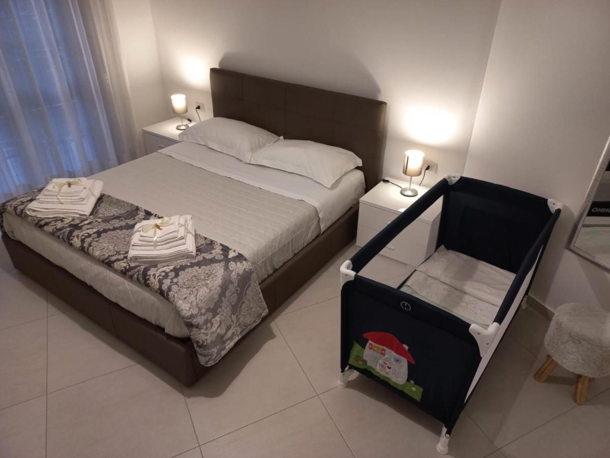 Appartamento Casa Gisé Aci Castello Esterno foto