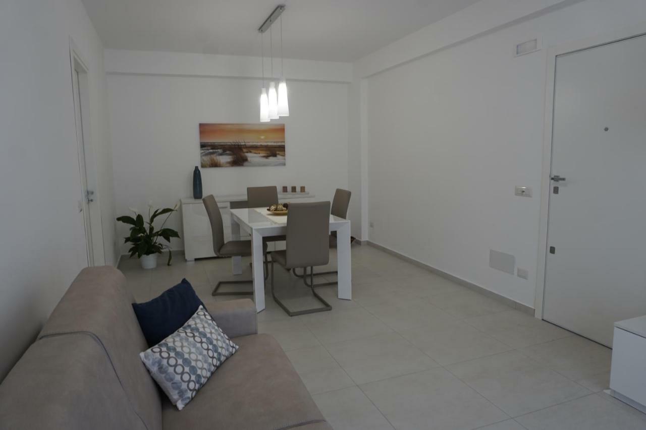 Appartamento Casa Gisé Aci Castello Esterno foto