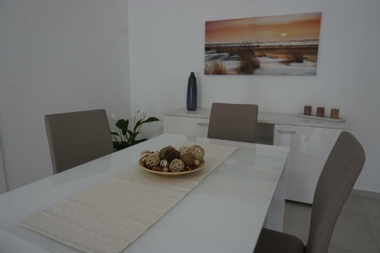 Appartamento Casa Gisé Aci Castello Esterno foto