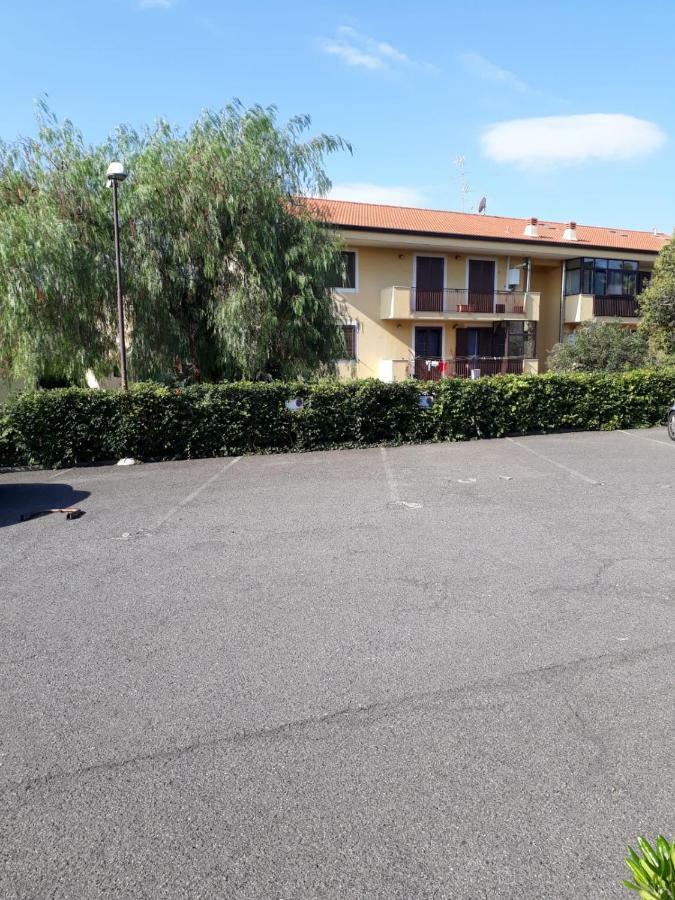 Appartamento Casa Gisé Aci Castello Esterno foto